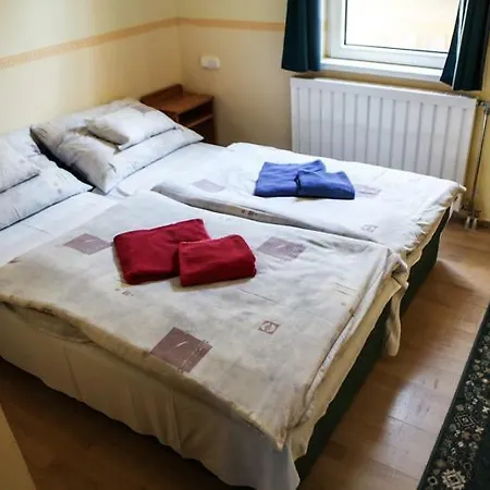 Kulcsos Haz/apartman Гостевой дом *